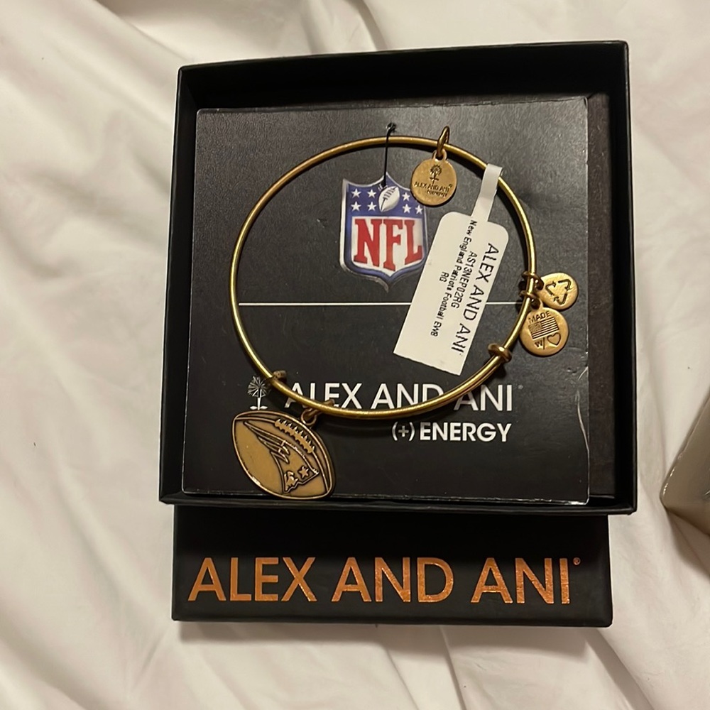 ALEX AND ANI BOSTON PATRIOTS BRACELET